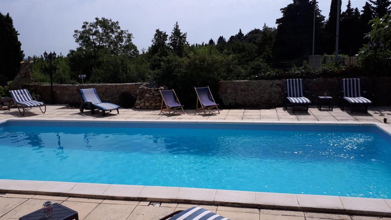 La Médéenne Alairac Esterno foto
